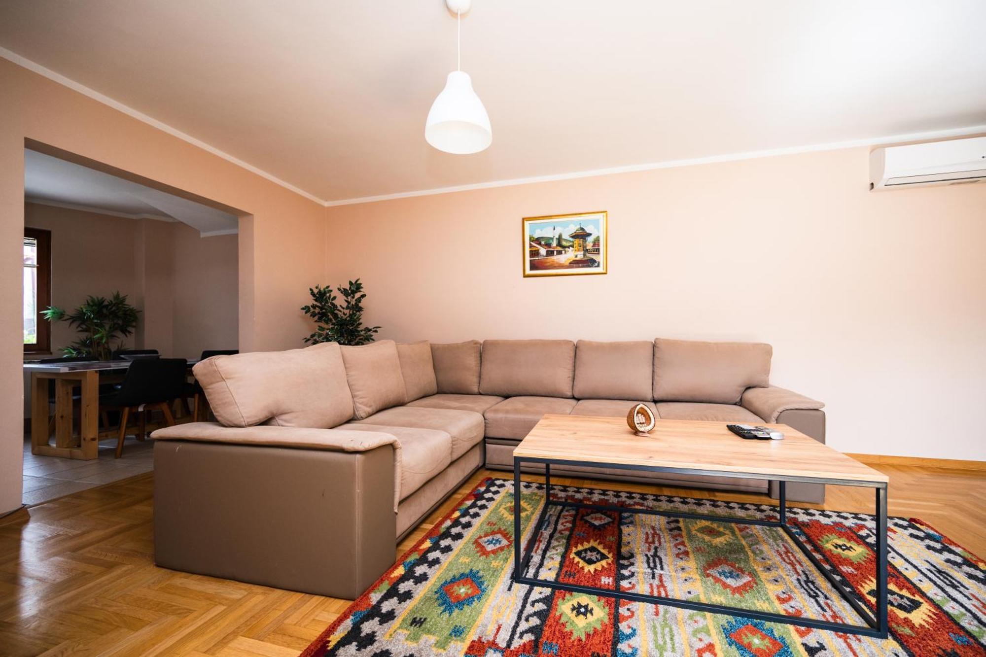 Spacious & Modern Apartments- Old Town Saraybosna Dış mekan fotoğraf